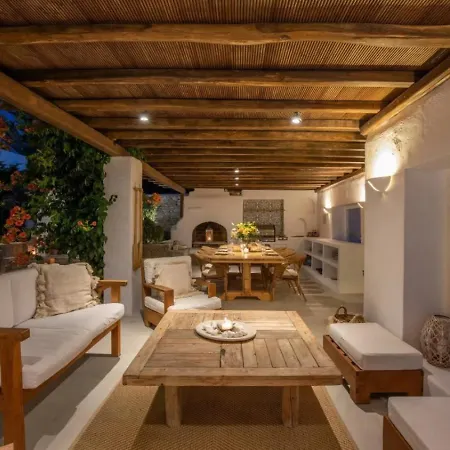 Villa In Mykonos With Excellent Sea View